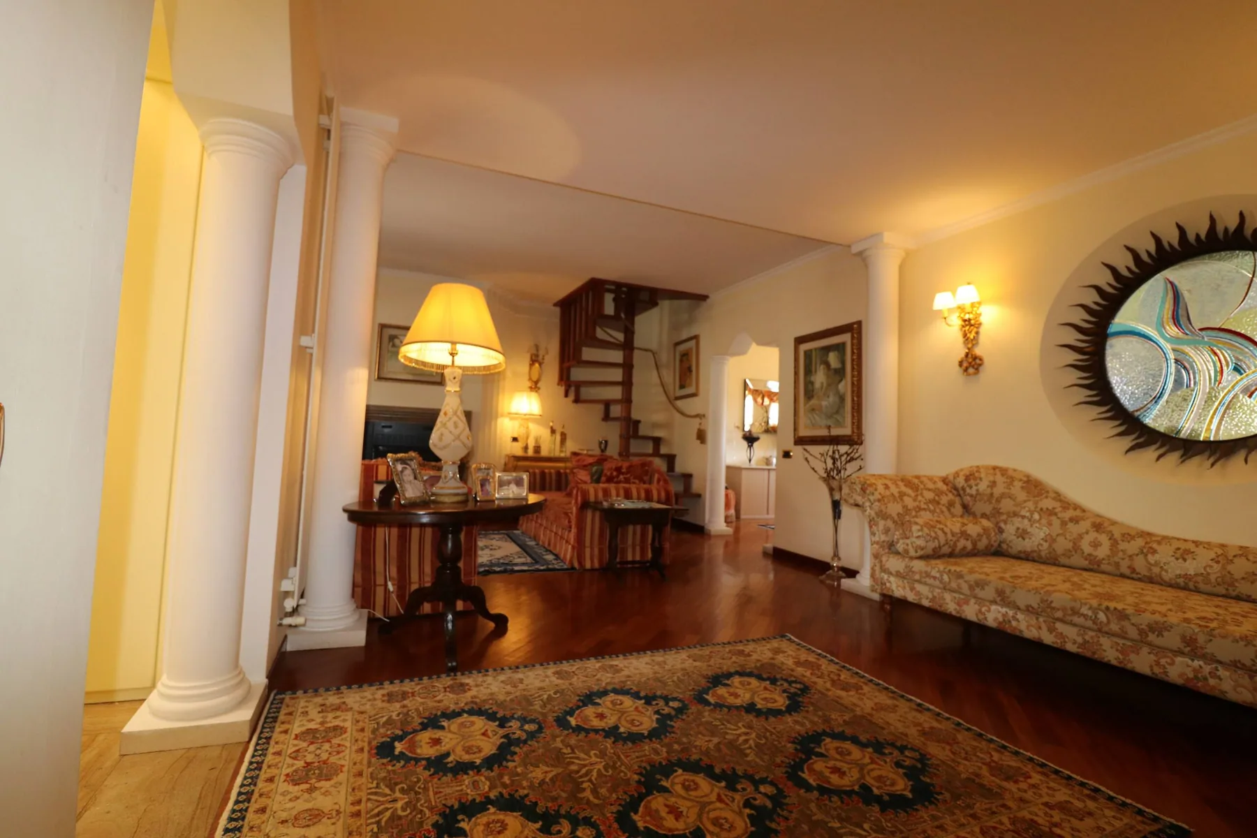 Casa del Gelsomino — uno dei salotti comuni (2)